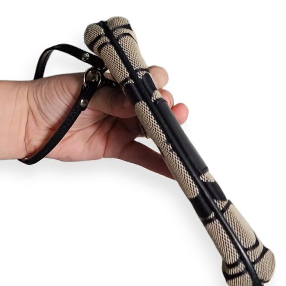 COACH Black Leather Legacy  Signature C Small Coin Zip Wristlet - Picture 7 of 8